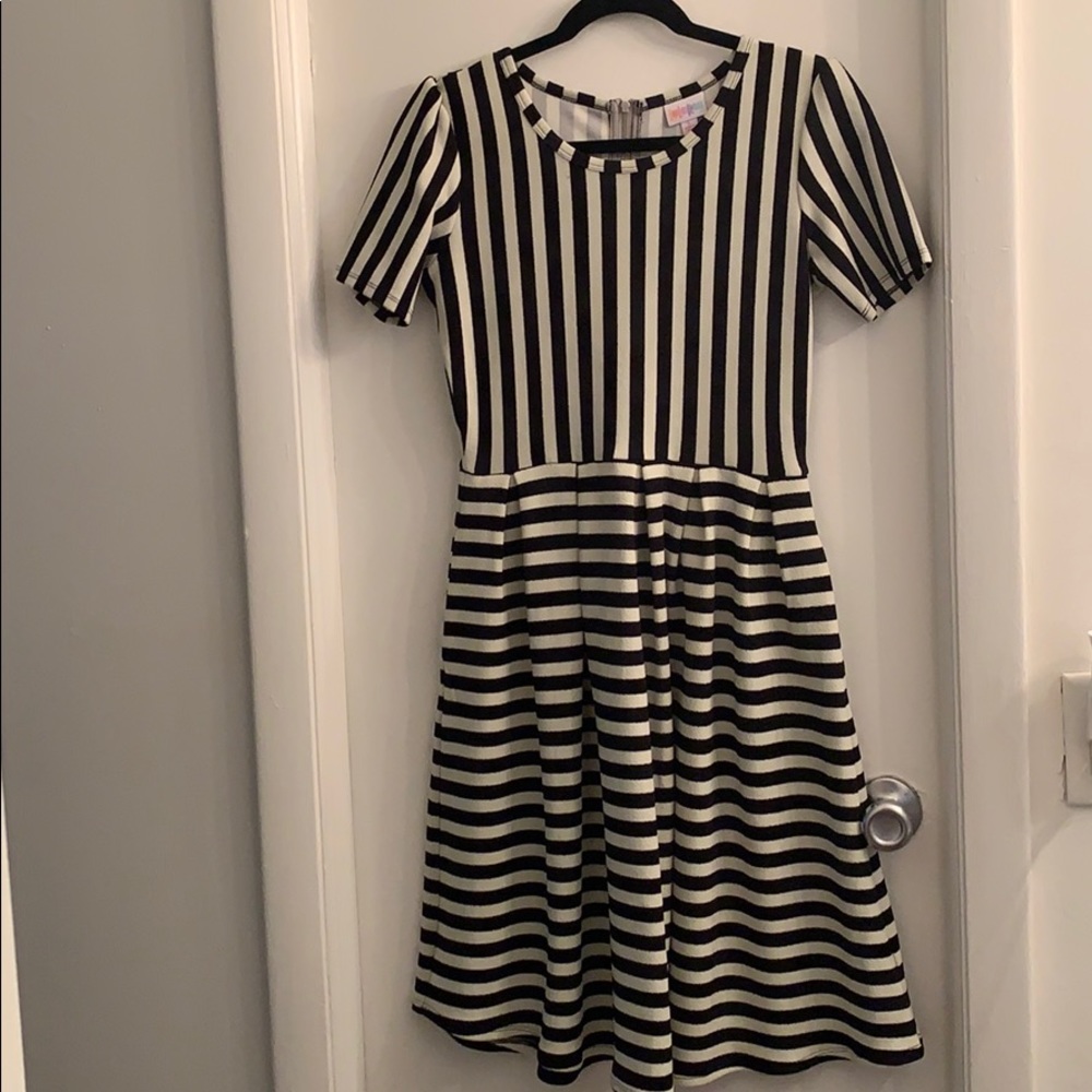 LuLaRoe Amelia dress